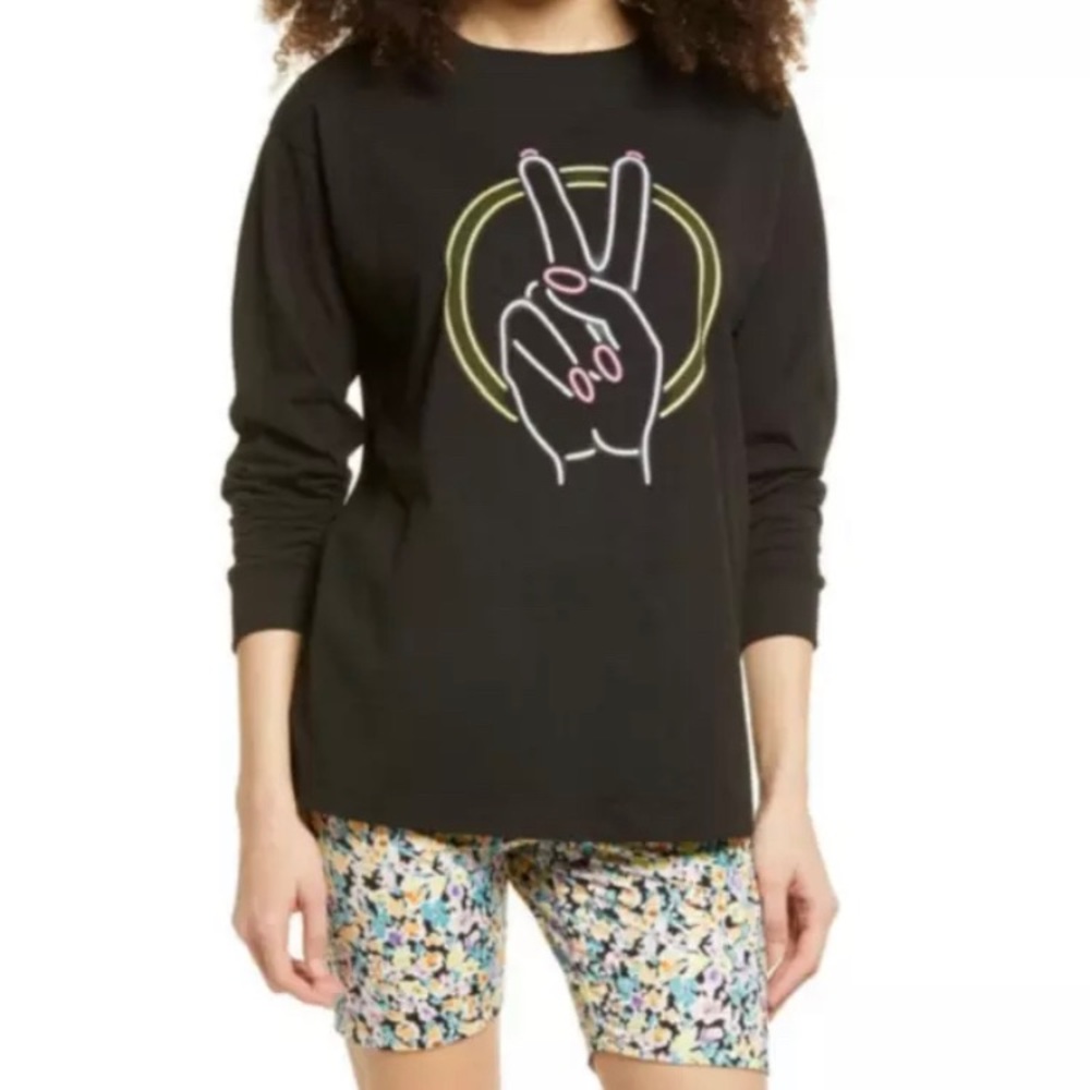 BP Long Sleeve T-Shirt Size XS Women's Black Graphic Print Peace Sign NWT 5024